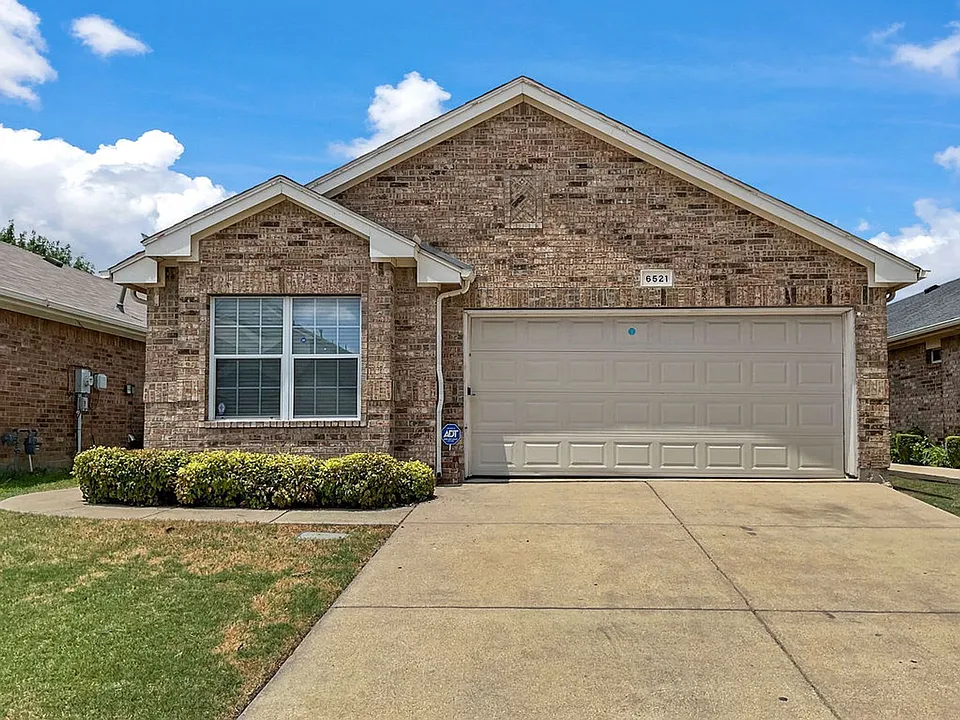 6521 Regina Dr