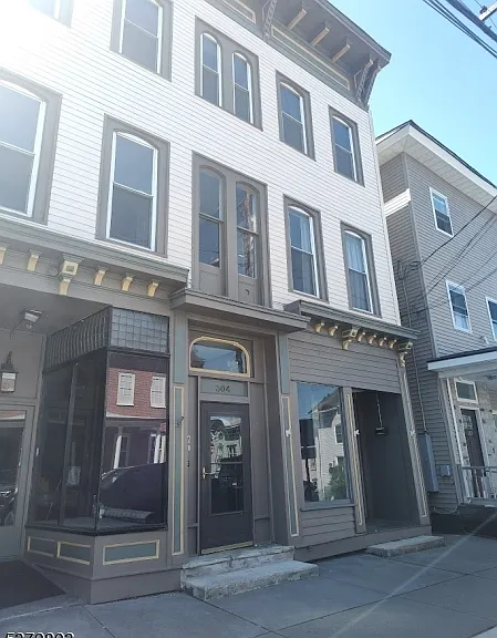 304 Front St #4-A — Photo 1