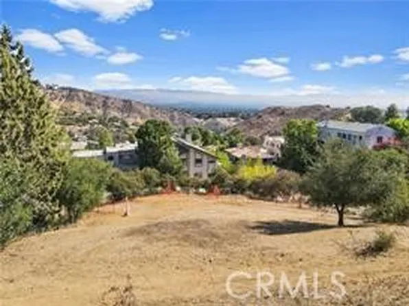 23650 Summit Dr, Calabasas, CA 91302