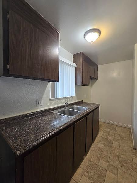 1st image of 2602 W Fairmont Ave APT 204