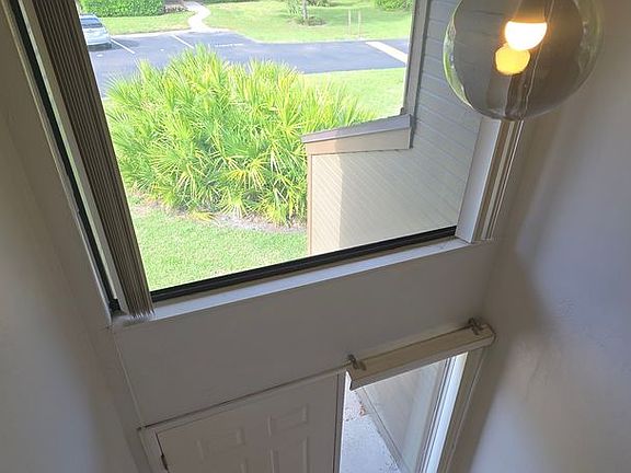 5th image of 46 Hembury Ln