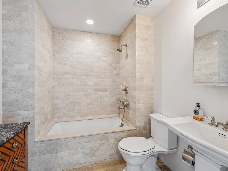 110 Rose Hill Rd — Photo 30
