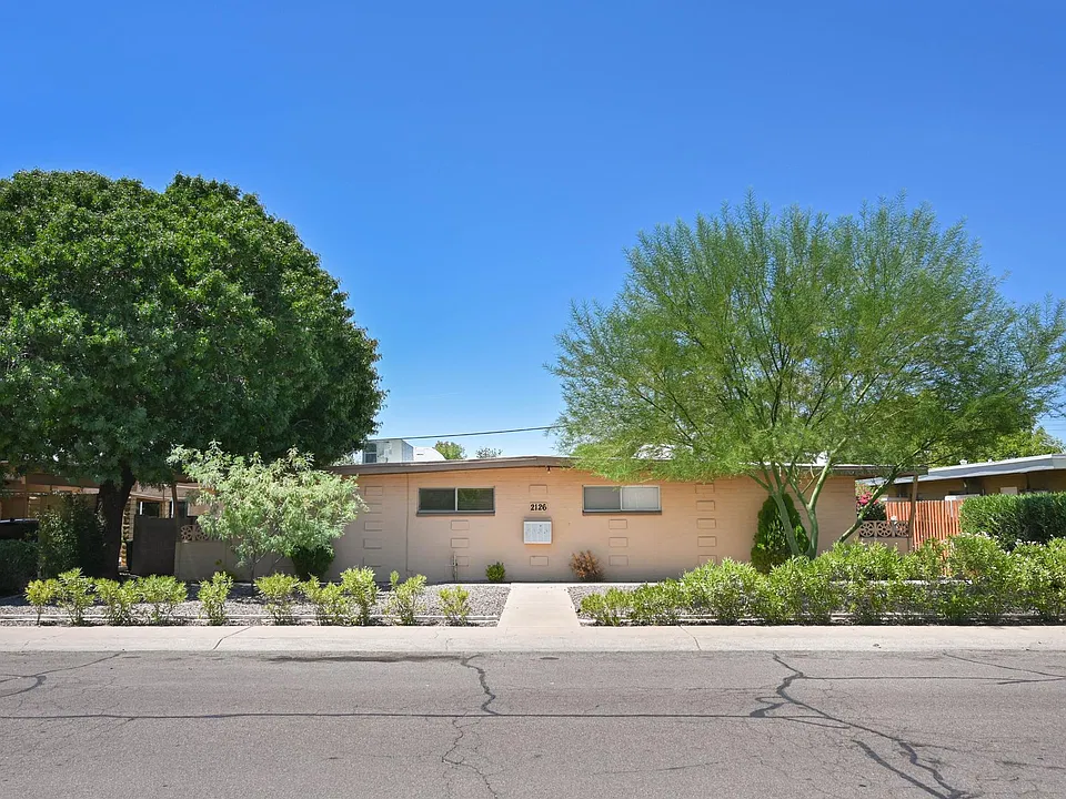2126 S Granada Dr #3