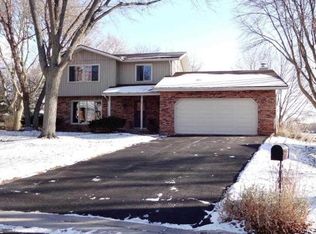 9 Cobblestone Ct, Madison, WI 53714