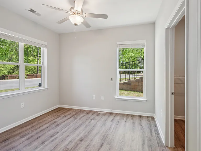 Fairview Terrace — Photo 17
