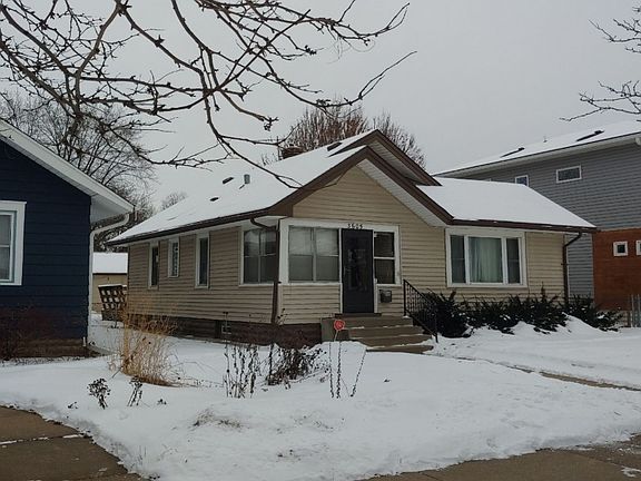 3rd image of 3605 43rd Ave S