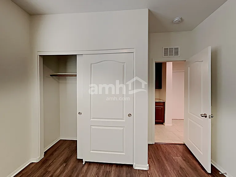 492 Bright Peridot Ave — Photo 12