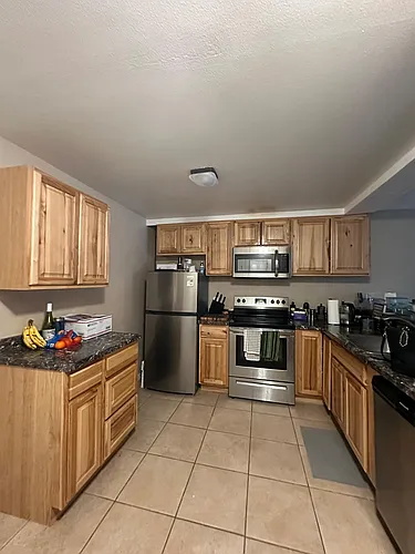 805 29th St Photo 1