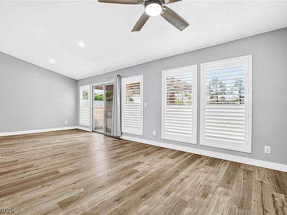 5th image of 2803 Camelback Ln