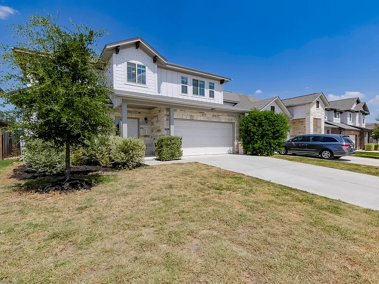 425 Arrowhead Vine St — Photo 3