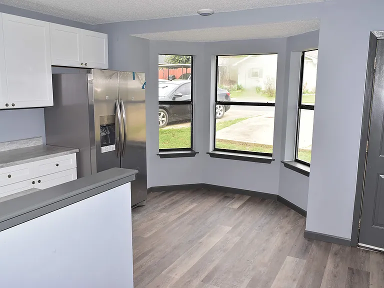 153 Rockyreef Cir — Photo 3
