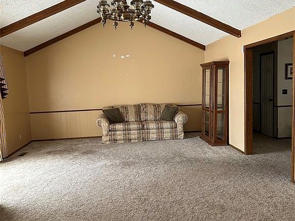 3rd image of 707 N 2nd St