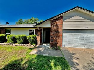 306 Green Valley Rd, Inola, OK 74036