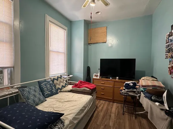 1014 Grand Avenue image 7 of 21