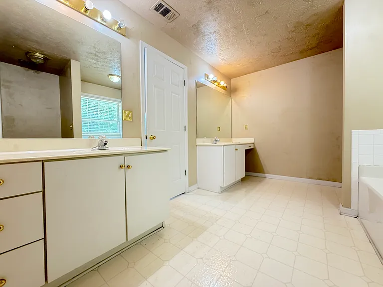 3272 Sentinel Cir — Photo 22