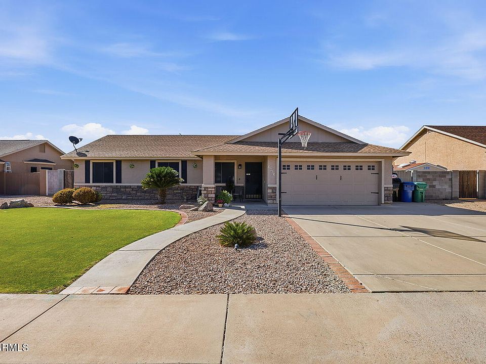 1st image of 3065 E Leonora Street