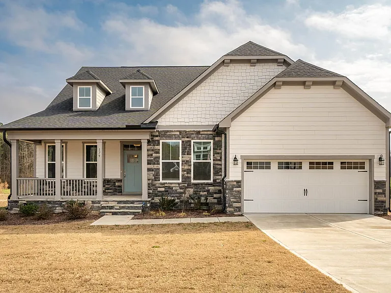 179 Castle Pond Way — Photo 1