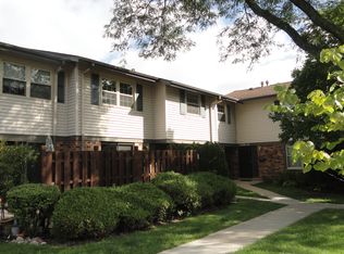7306 Winthrop Way UNIT 1, Downers Grove, IL 60516