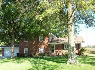 7617 Oak Hill Rd, Evansville, IN 47725