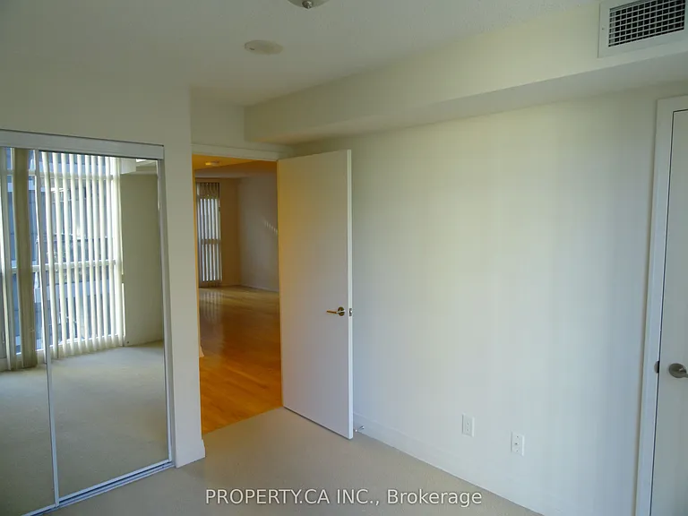 21 Carlton St #502 — Photo 16