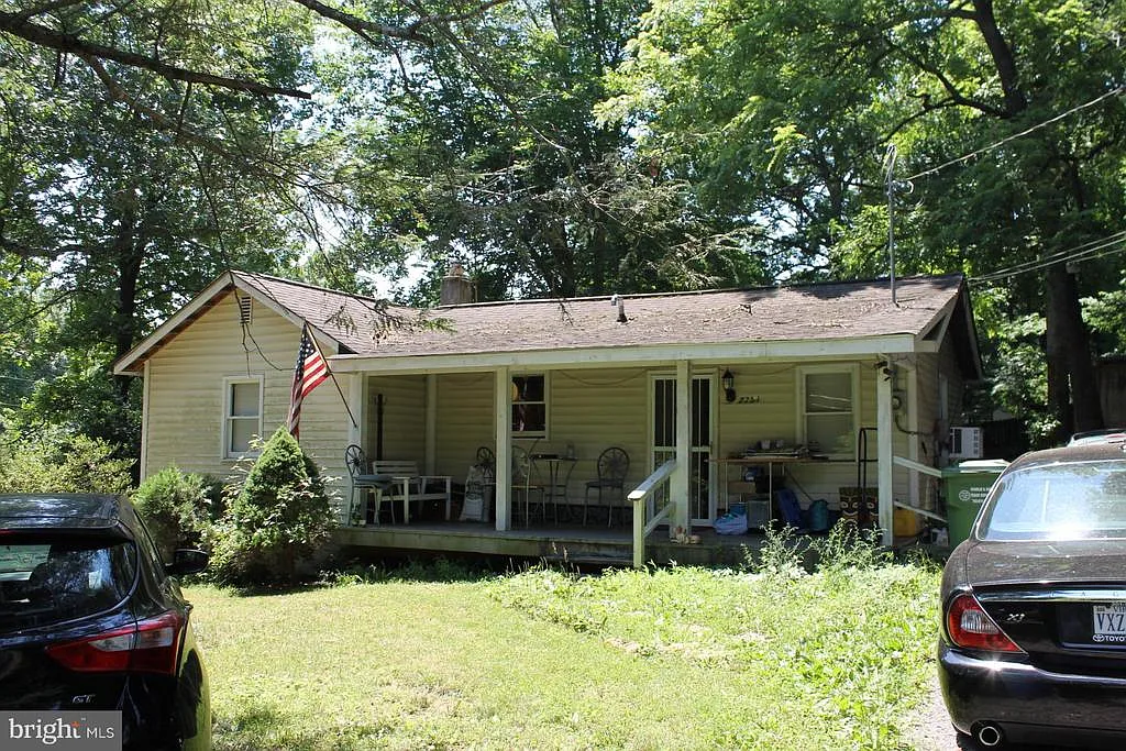 7751 Oak St photo 1