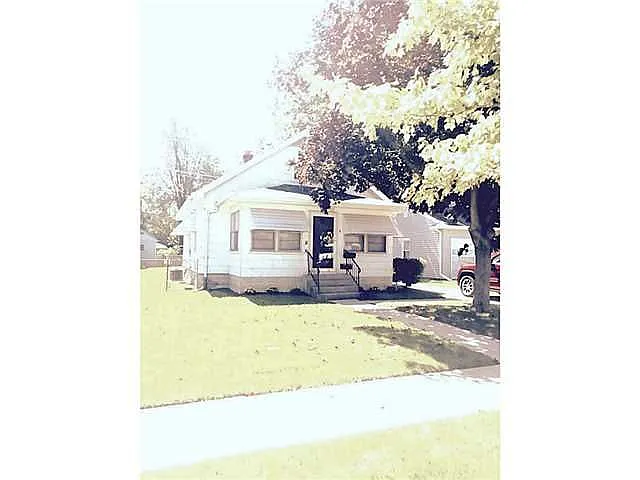 712 Sackett St photo 1