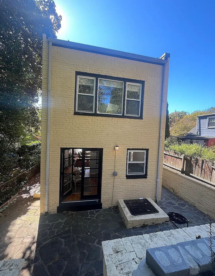 3 bed, 2000 sqft, $5,900 — Photo 2