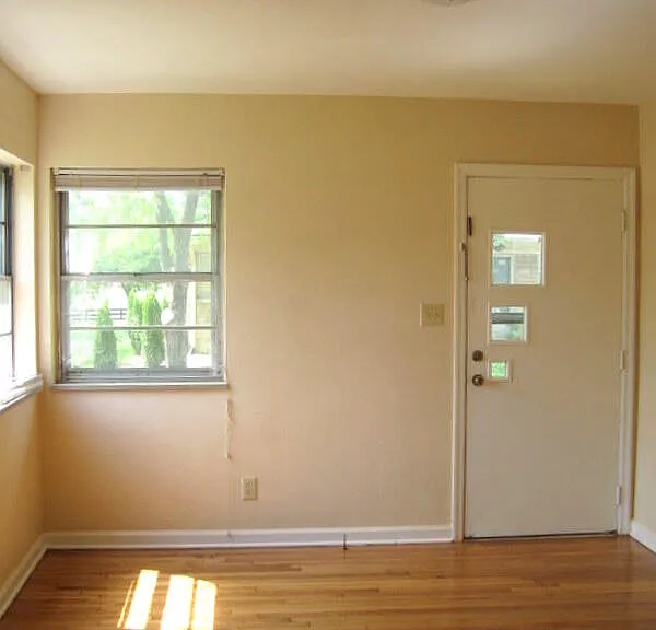 2129 Coburn Blvd — Photo 3