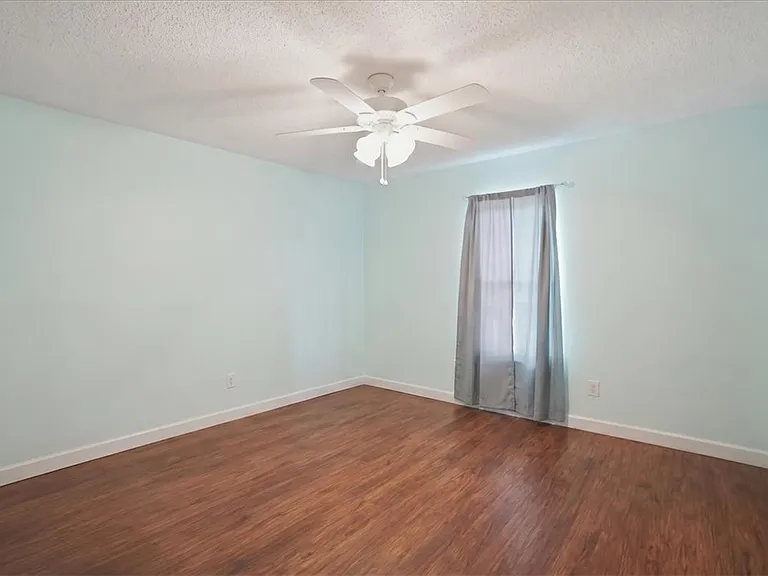 6826 Sahara Dr — Photo 27