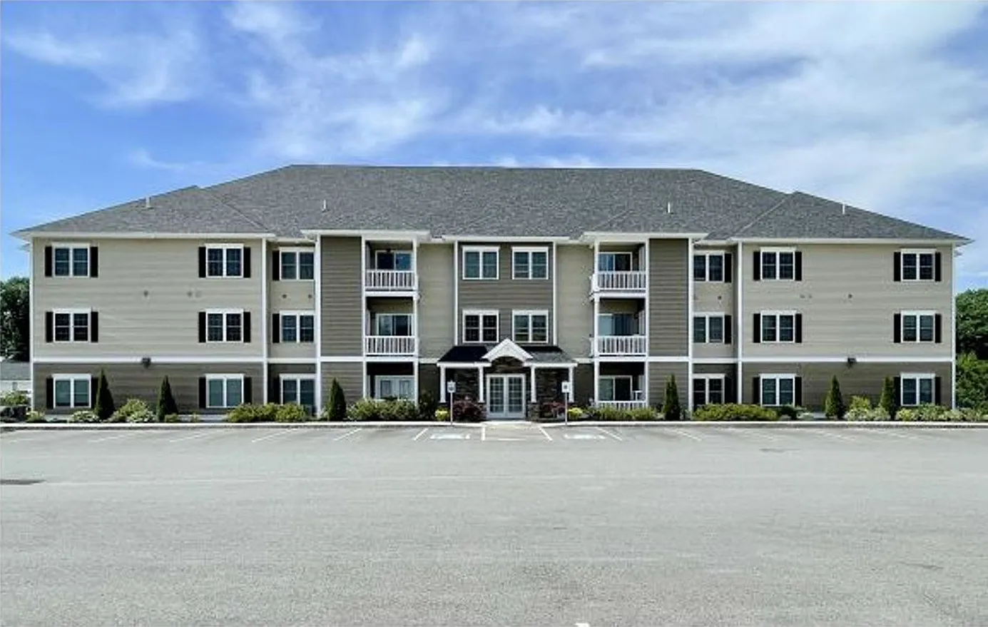 5 Rogers Way — Photo 4
