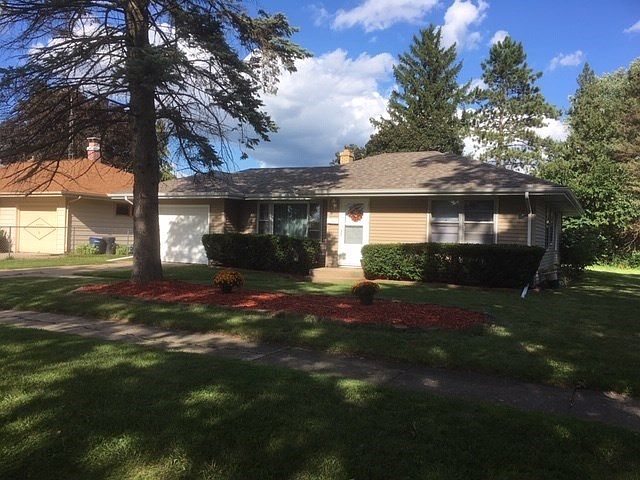 1st image of 924 Blenheim Dr