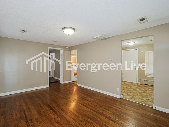 3rd image of 310 E Pacific Ave