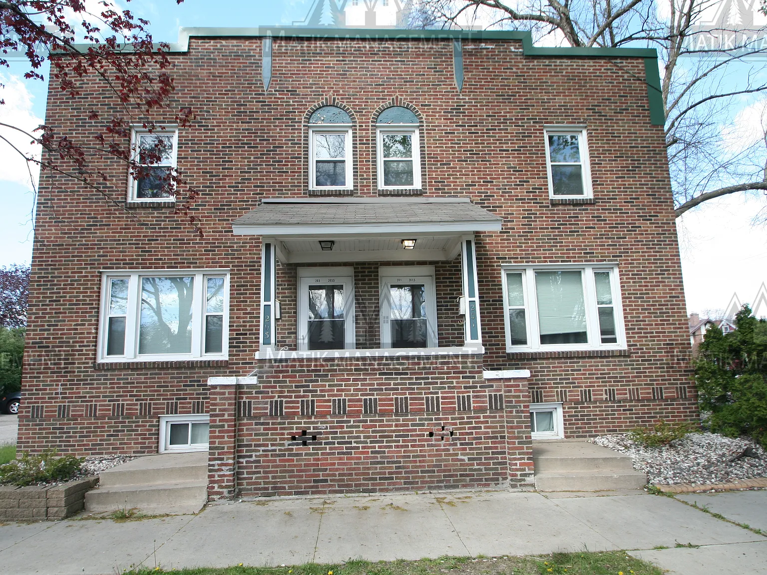 1 bed, $795 — Photo 1