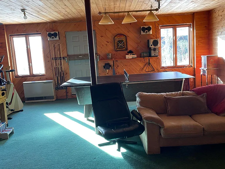 alternate game/pool room view