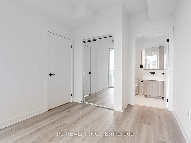 117 R Broadway Ave N #1507 — Photo 16