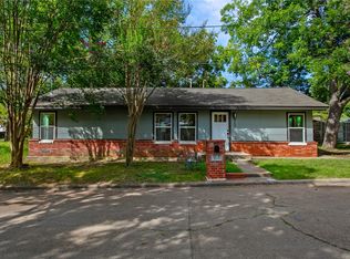 913 Travis St, Bryan, TX 77803