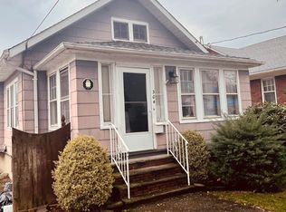 304 Livermore Ave, Staten Island, NY 10314