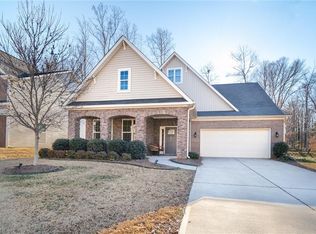 314 Summerwalk Rd, Greensboro, NC 27455