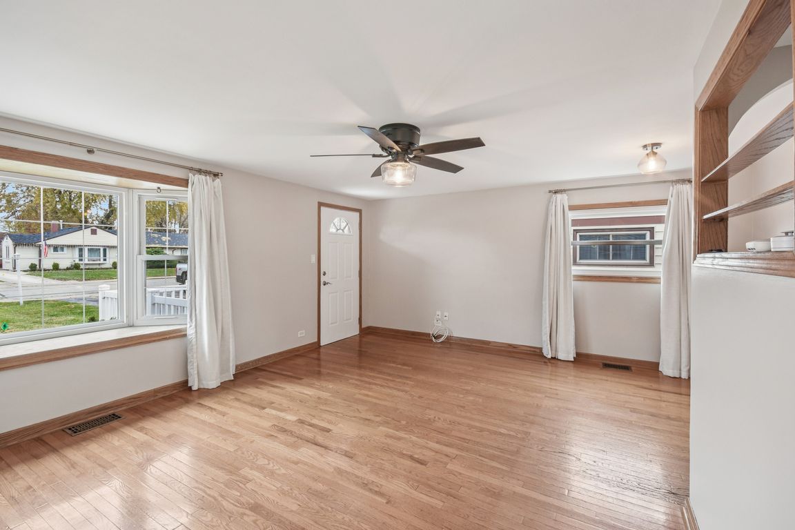 next background image