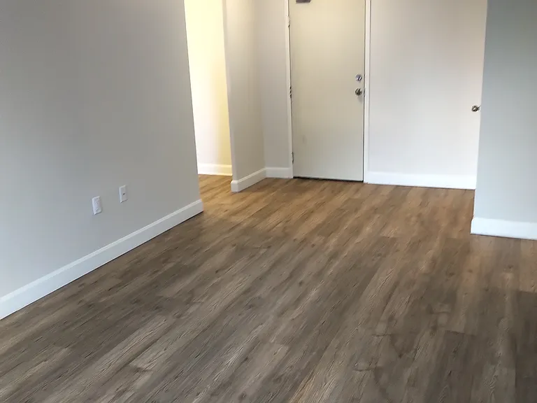 200 London Rd — Photo 8