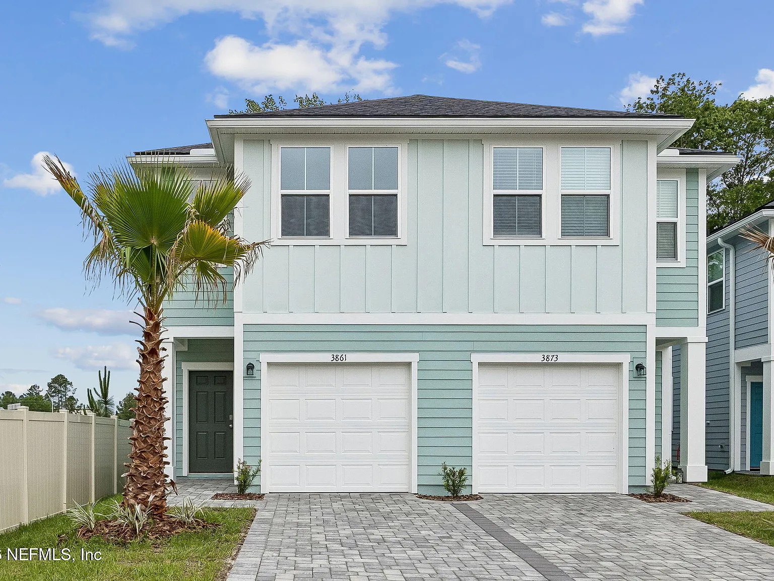 3 bed, 2.5 bath, 1604 sqft, $1,835 — Photo 2