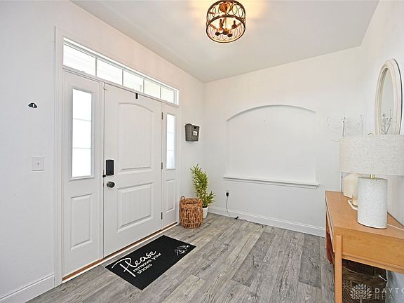 3rd image of 2631 Fairway Ln
