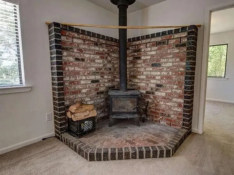 4180 Northwood Dr — Photo 3
