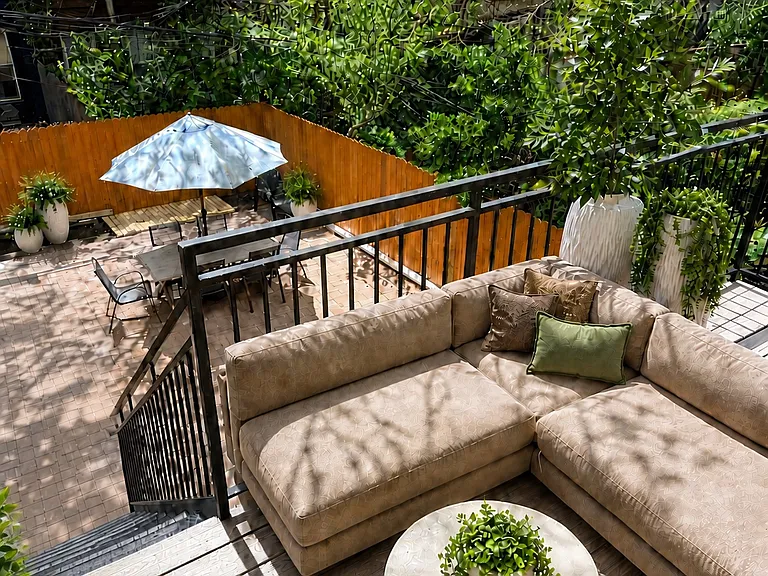 118 Kent St #1 — Photo 8
