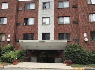 800 Governors Dr APT 8, Winthrop, MA 02152