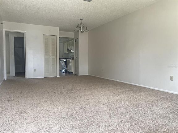 4th image of 47 W Las Palmas Way