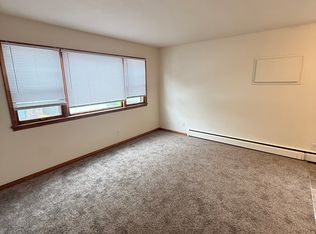4441 University Ave NE APT 202, Minneapolis, MN 55421