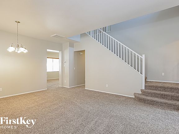 4th image of 4340 Laguna Garden Ave