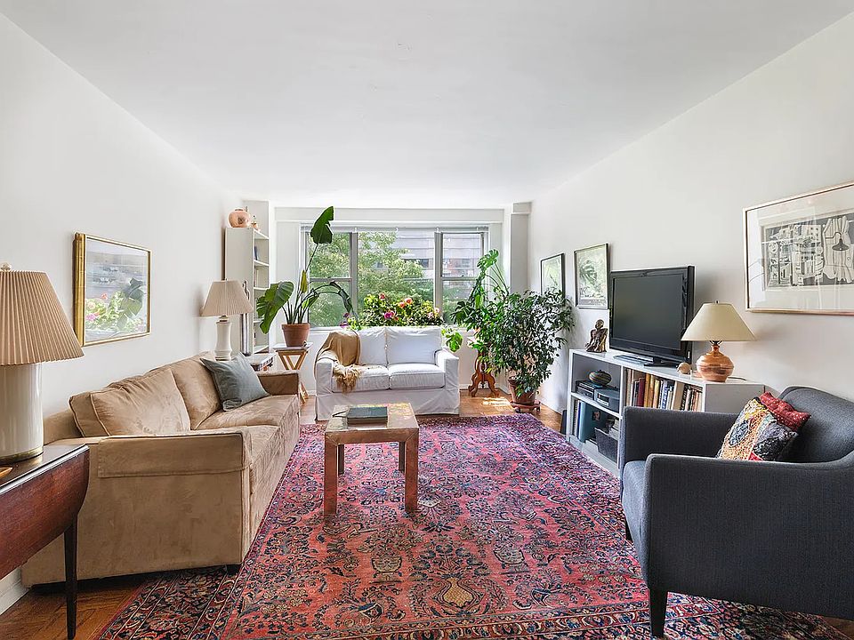 1st image of 165 W 66th St APT 3G