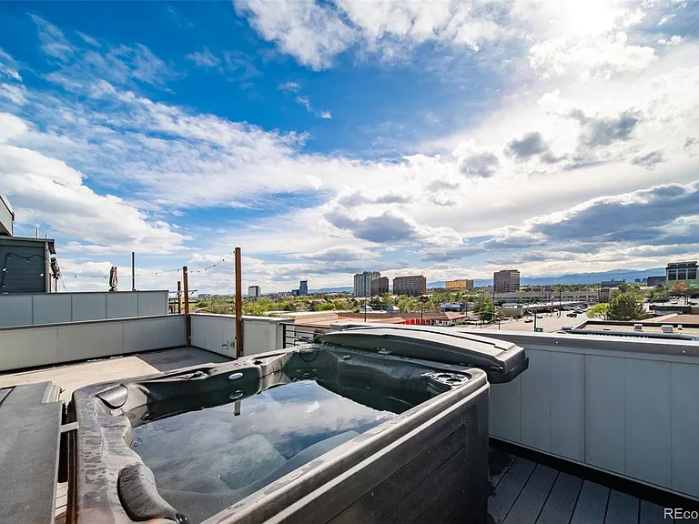 435 S Forest St #6 — Photo 40